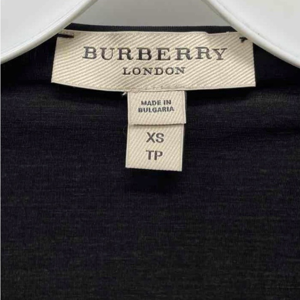Burberry Slim Ruched V-Neck Black Knit Top - Picture 5 of 7